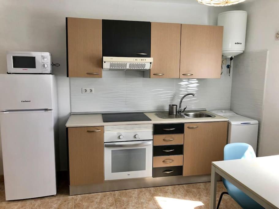 Eloisa II Apartment คอร์ราเลโฮ ภายนอก รูปภาพ